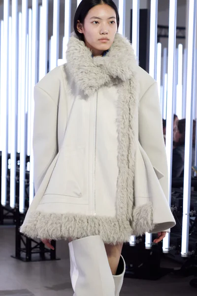 Look 5